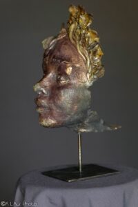 Sculpture céramique visage Raku